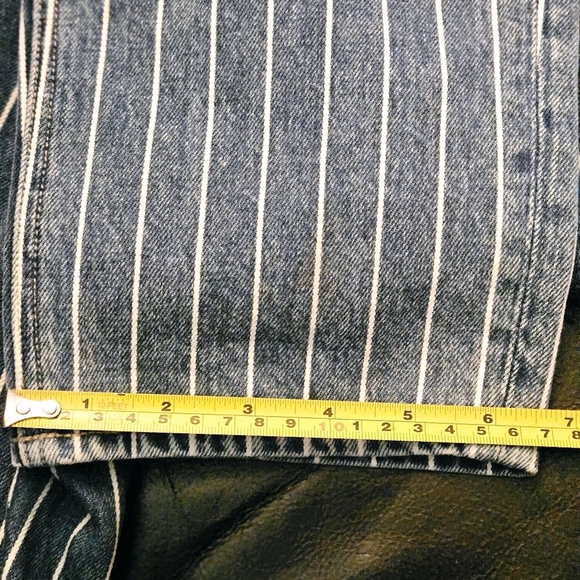 American Eagle Highest Mom Jeans Stripe sz 8 Denim Original Blue & White - Picture 10 of 12